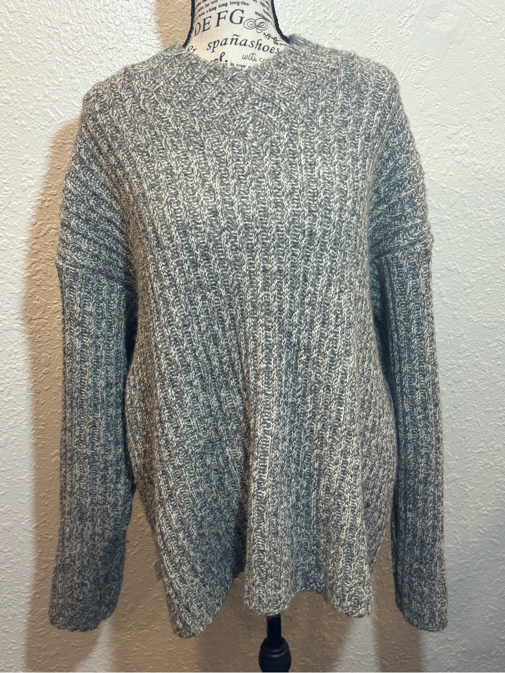 Women's Sweater - Gray - Made in Italy! - Alpaca material.